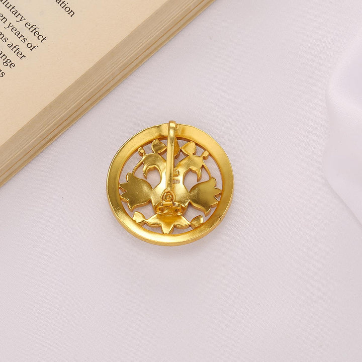 Gorgeous Kundan Pendant