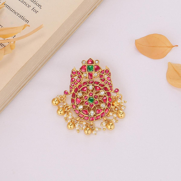 Liyantha Kundan Pendant