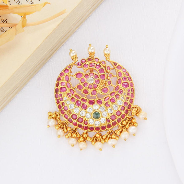 Moon Luxe Stone Pendant