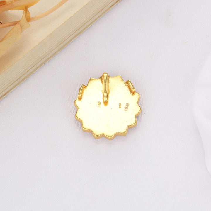 Amazing Kundan Pendant