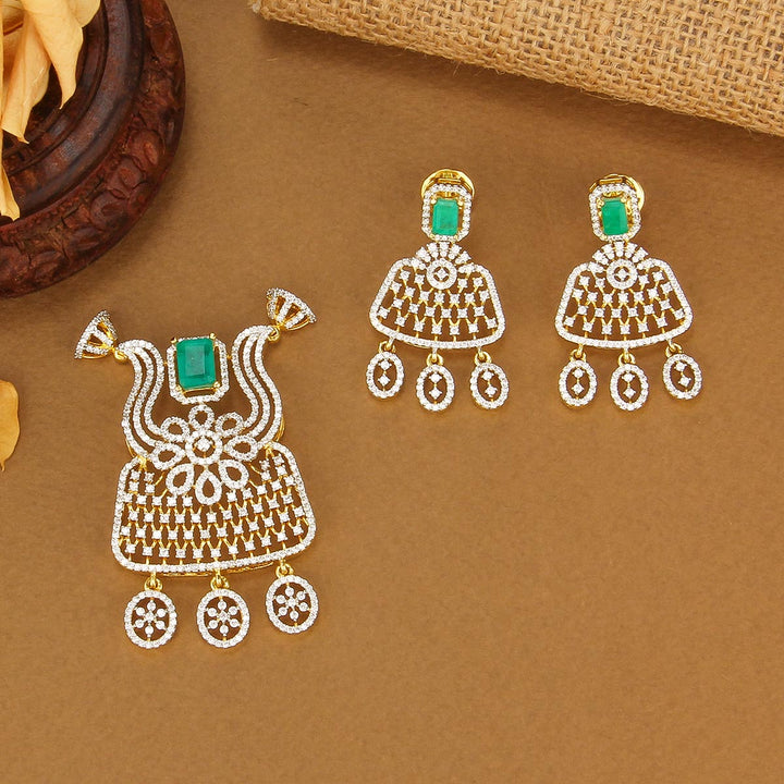 Unique Avikam Pendant Set