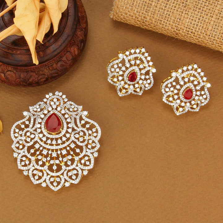 Luiza Avikam Pendant Set