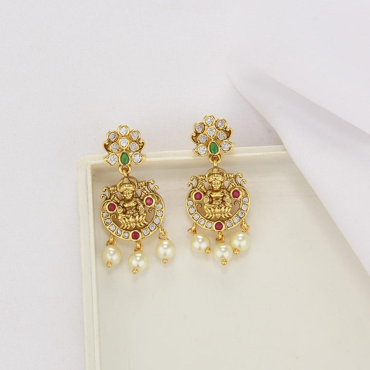 Shivika Nagas Pendant Set