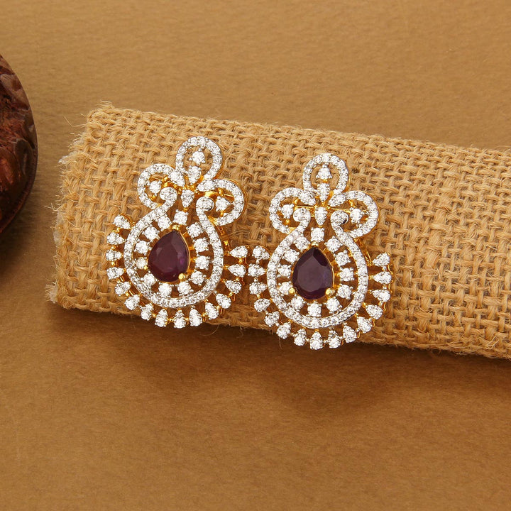 Yamika Avikam Pendant Set