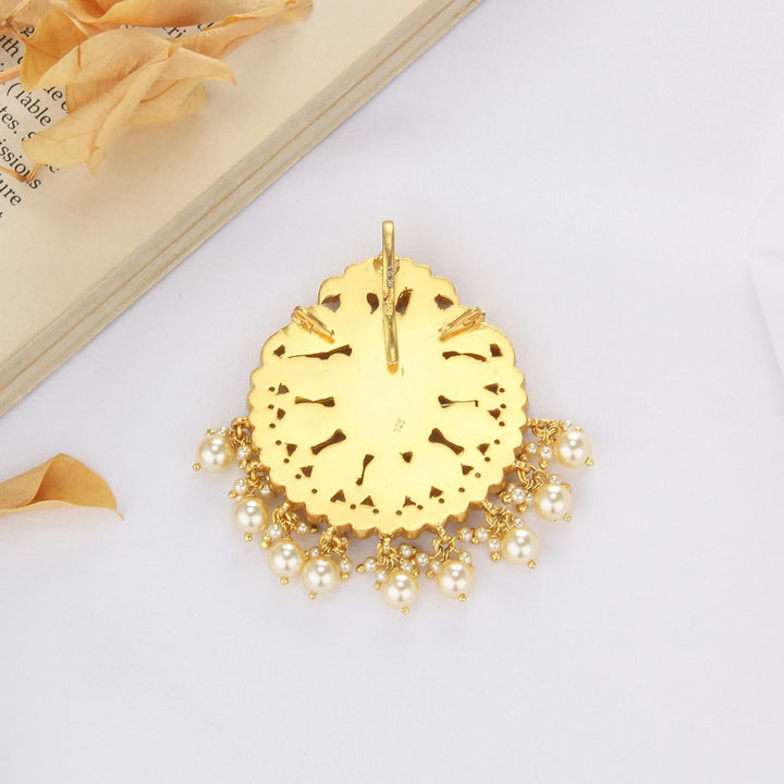 Prathika Kundan Pendant