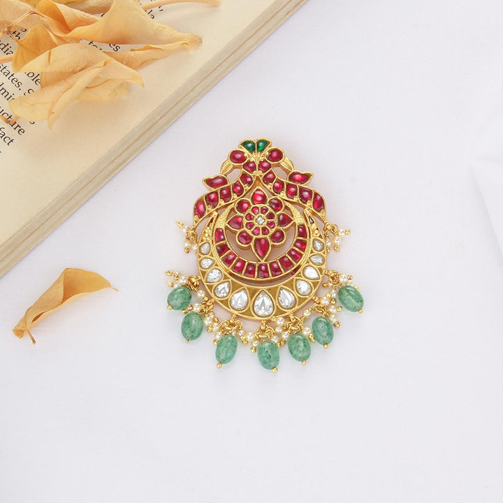Privithika Kundan Pendant