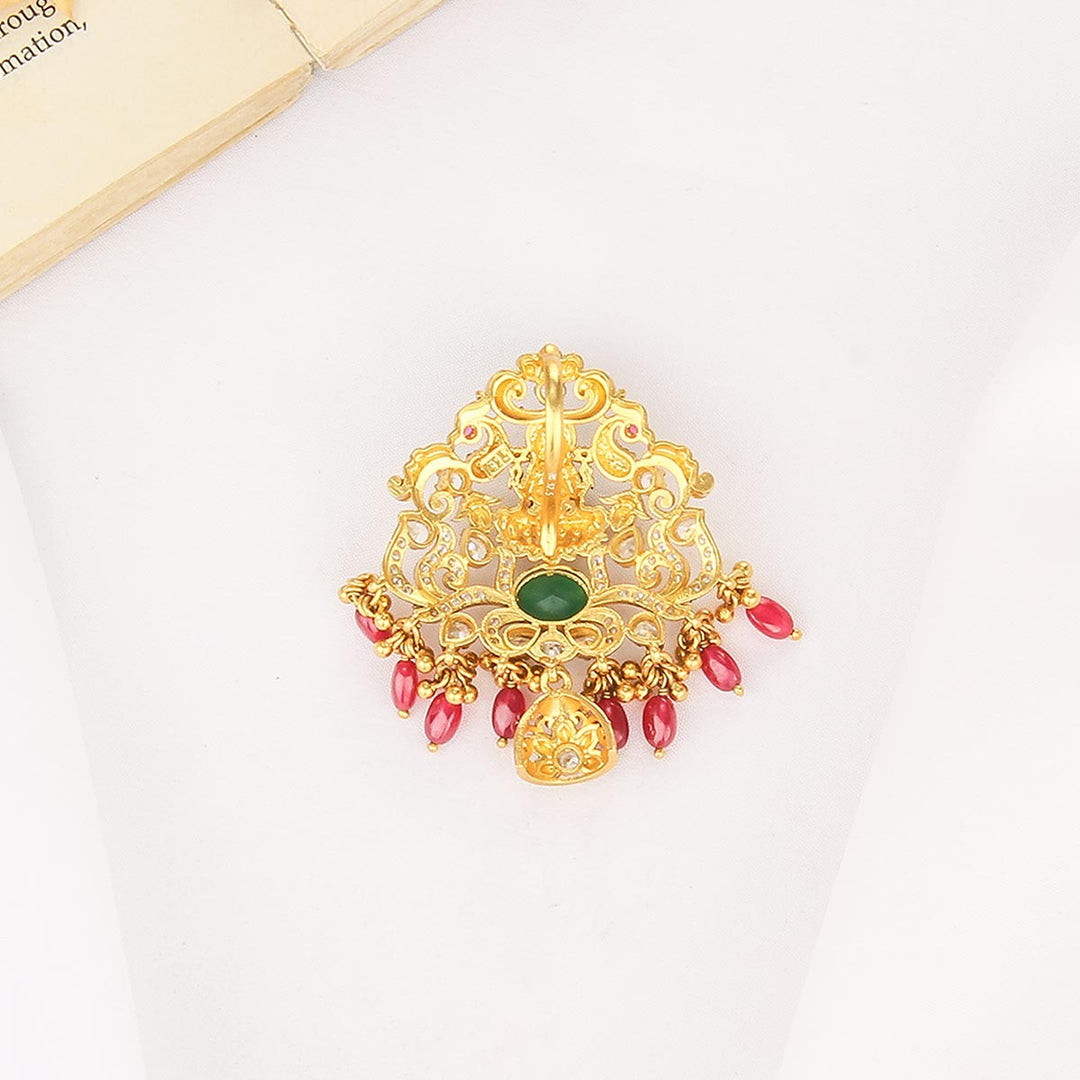 Chic & Fabulous Nagas Pendant