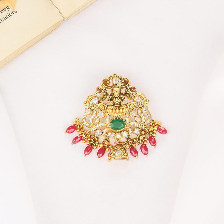 Chic & Fabulous Nagas Pendant