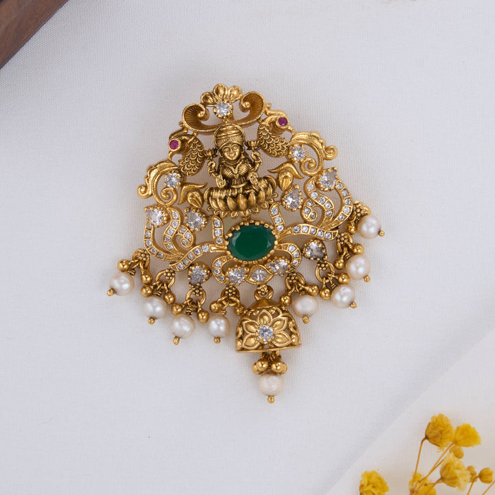Chic & Fabulous Nagas Pendant