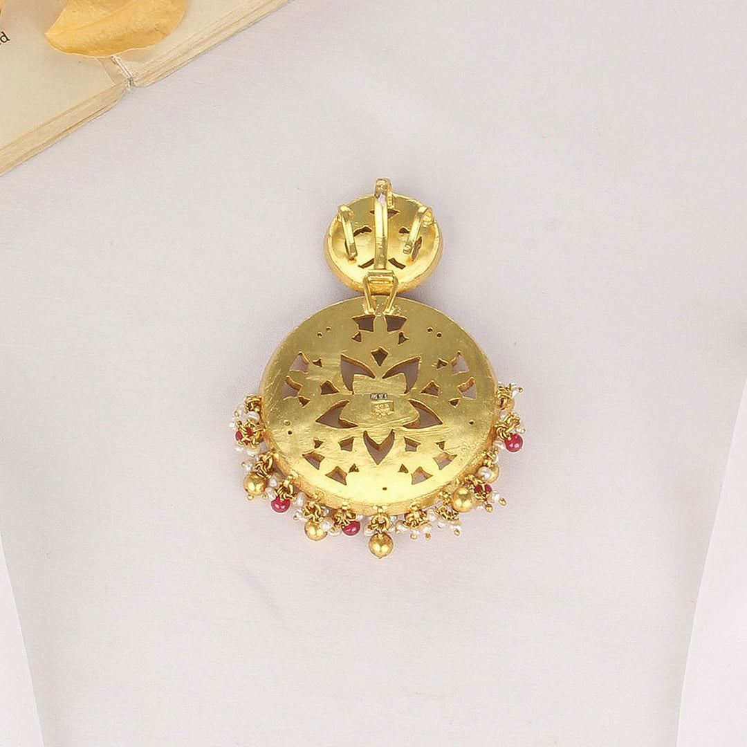 Arvika Kundan Pendant