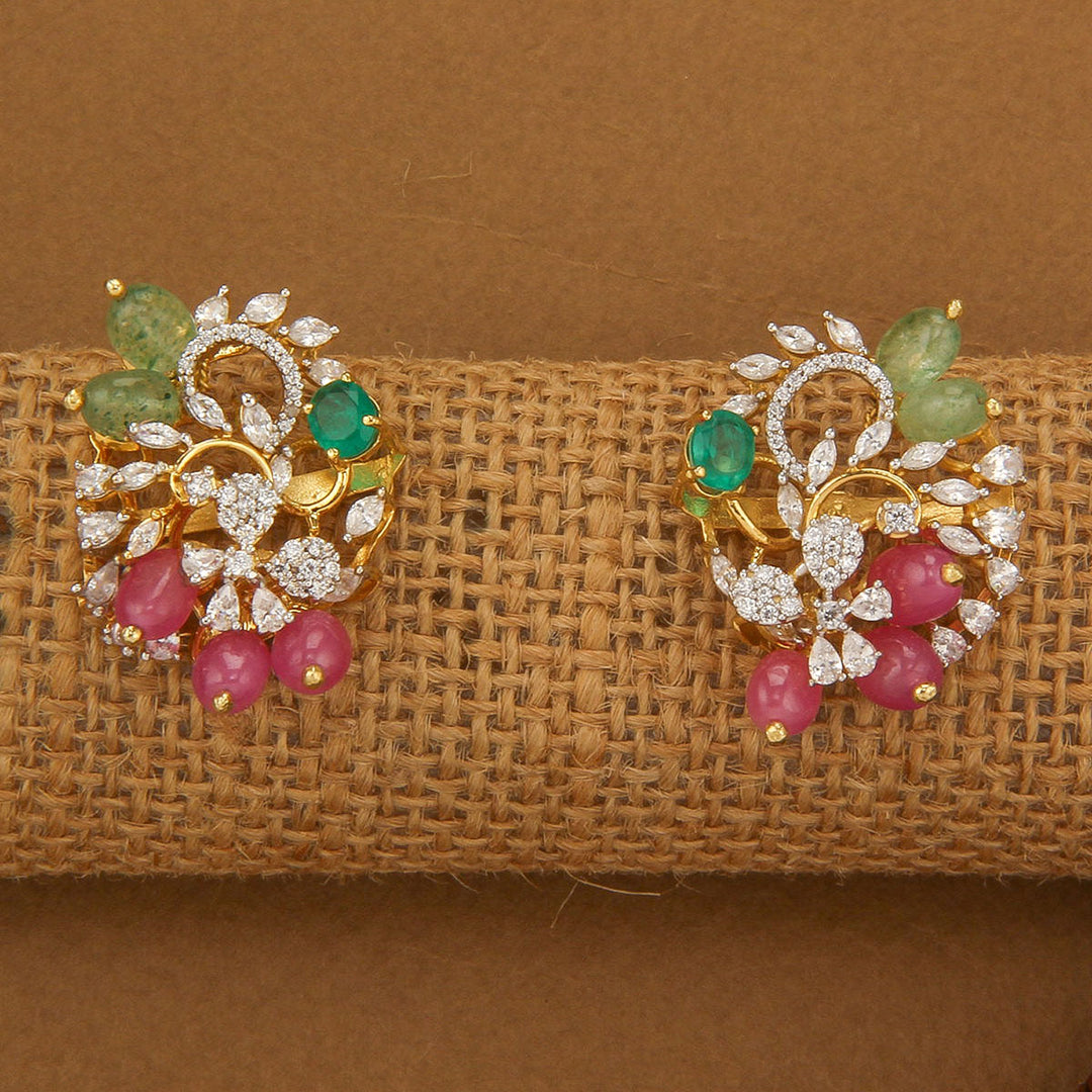 Moncy Avikam Pendant Set