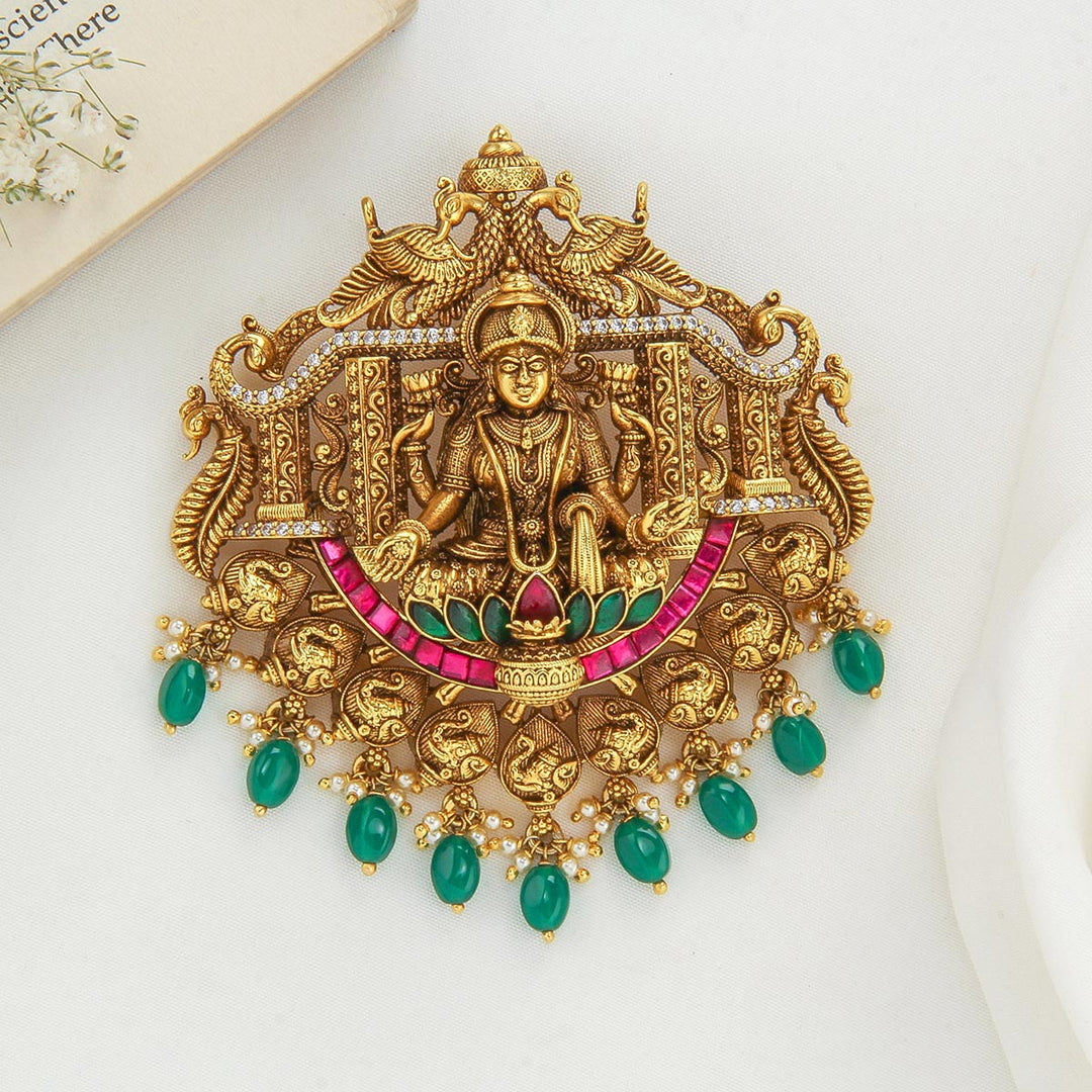 Charvika Nagas Pendant Set
