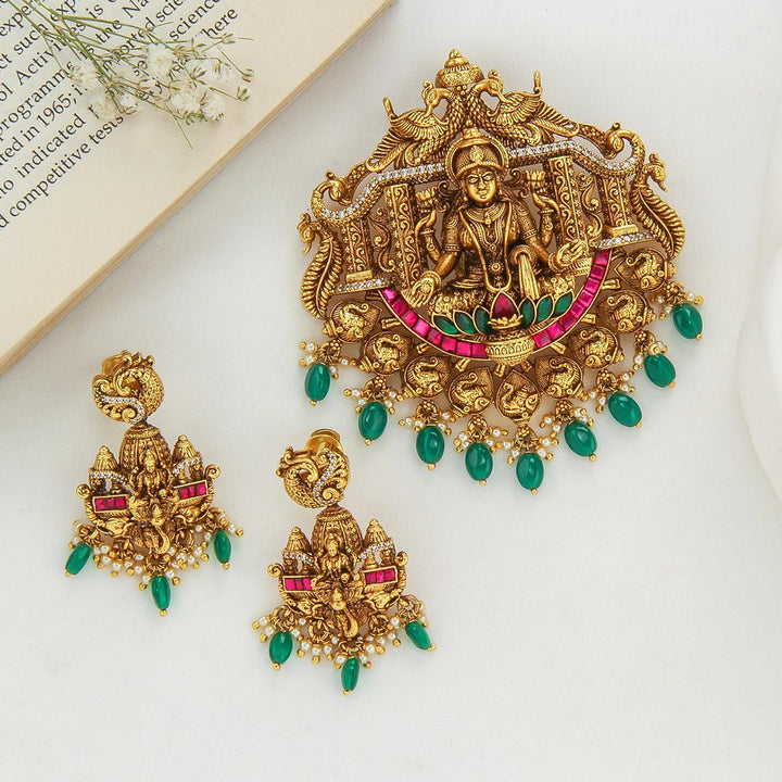Charvika Nagas Pendant Set