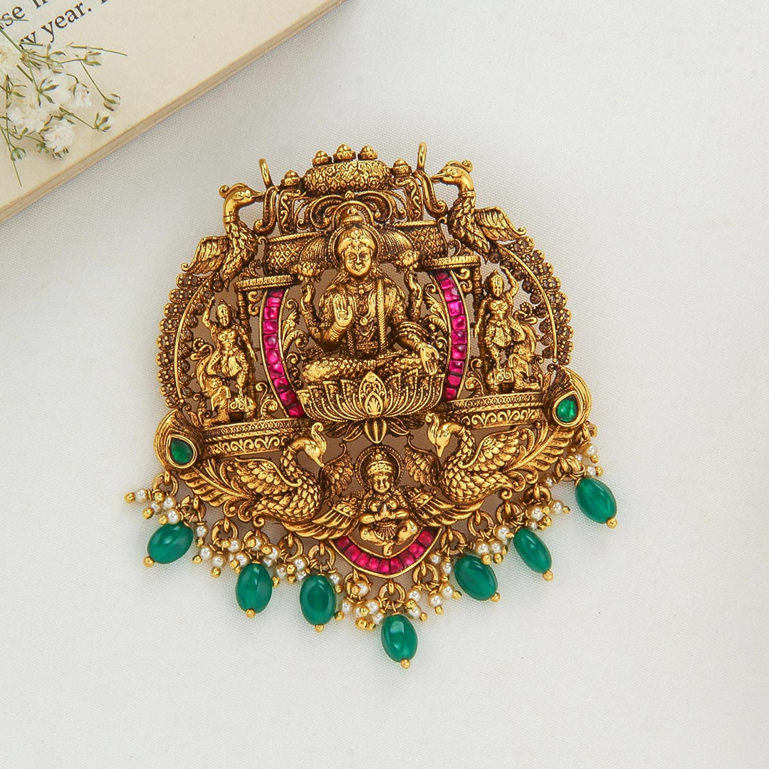 Madhu Nagas Pendant Set