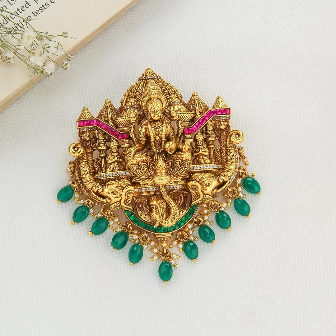 Dhivinkha Nagas Pendant Set