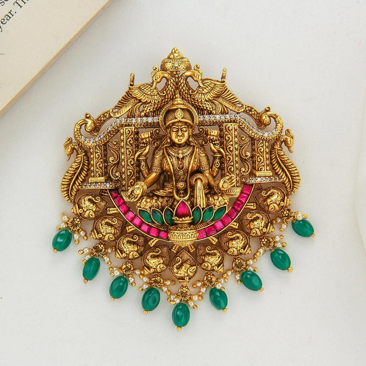 Yalisha Nagas Pendant Set