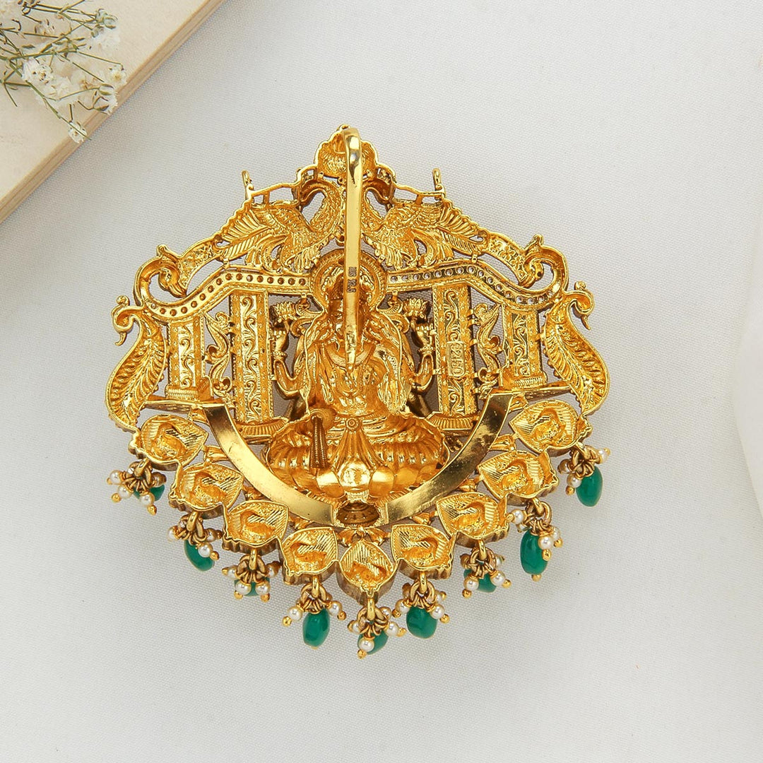 Yalisha Nagas Pendant Set