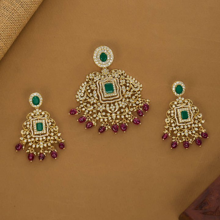 Pranitha Stone Pendant Set