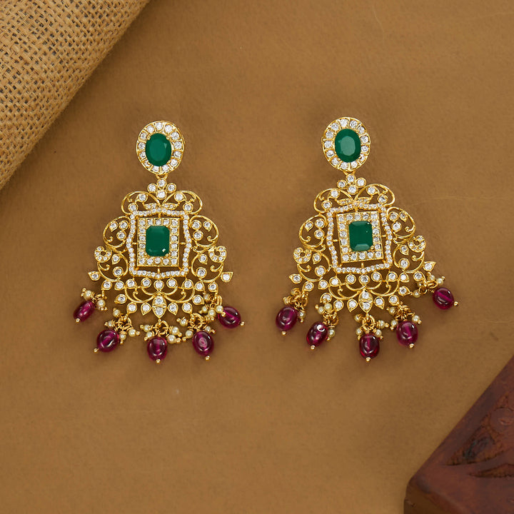 Pranitha Stone Pendant Set