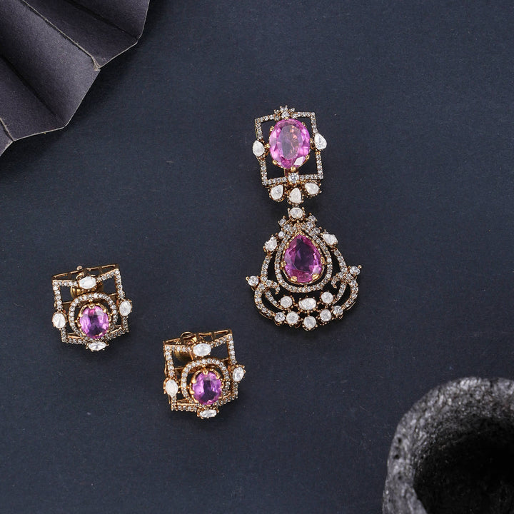 Attractive Victorian Pendant set