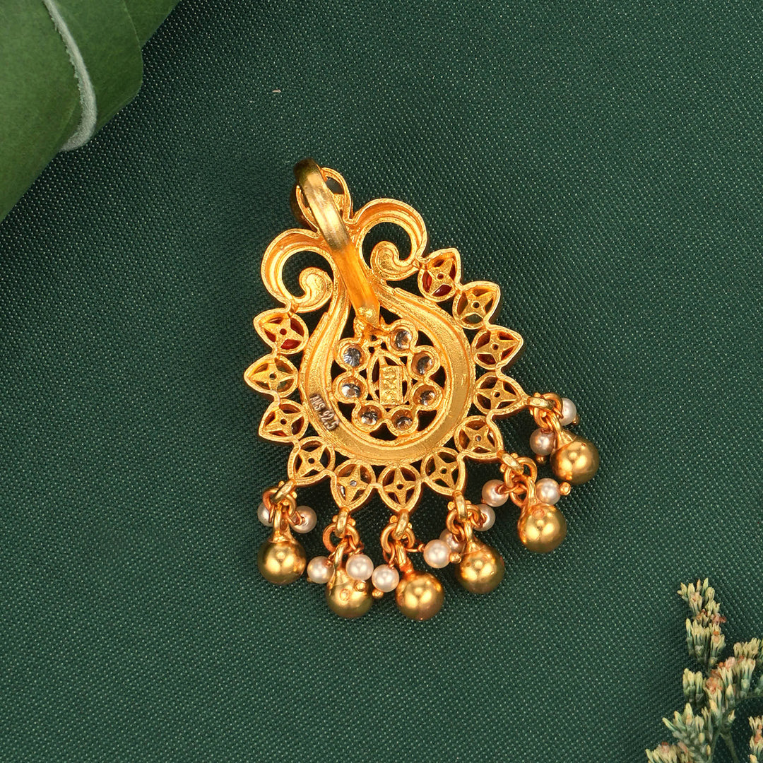 Thrithika Stone Pendant