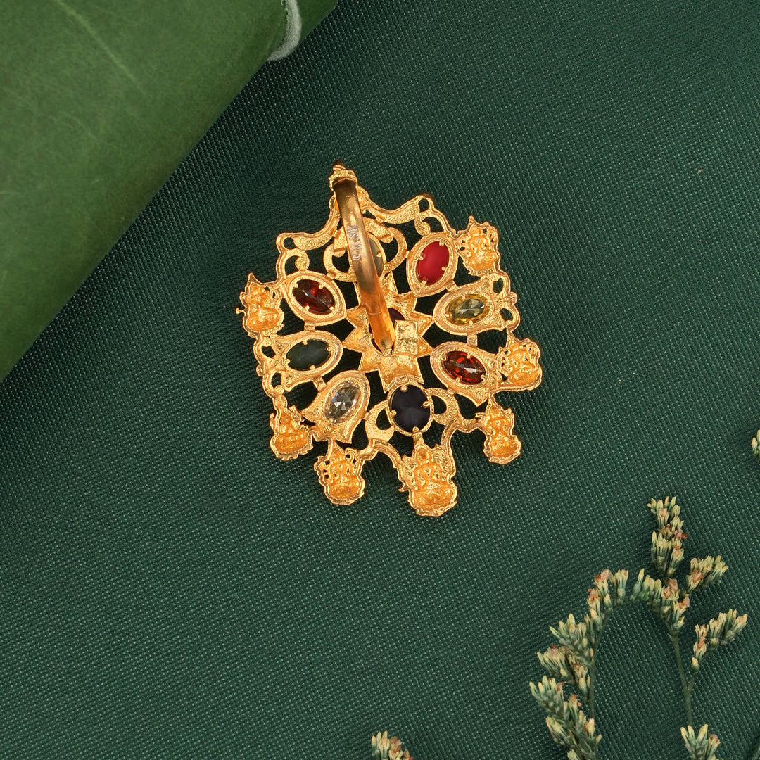 Aarika Nagas Pendant