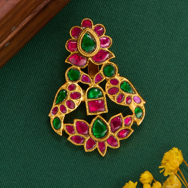 Swadhakara Kundan Pendant