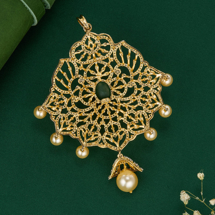 Facinate Diamond Design Pendant
