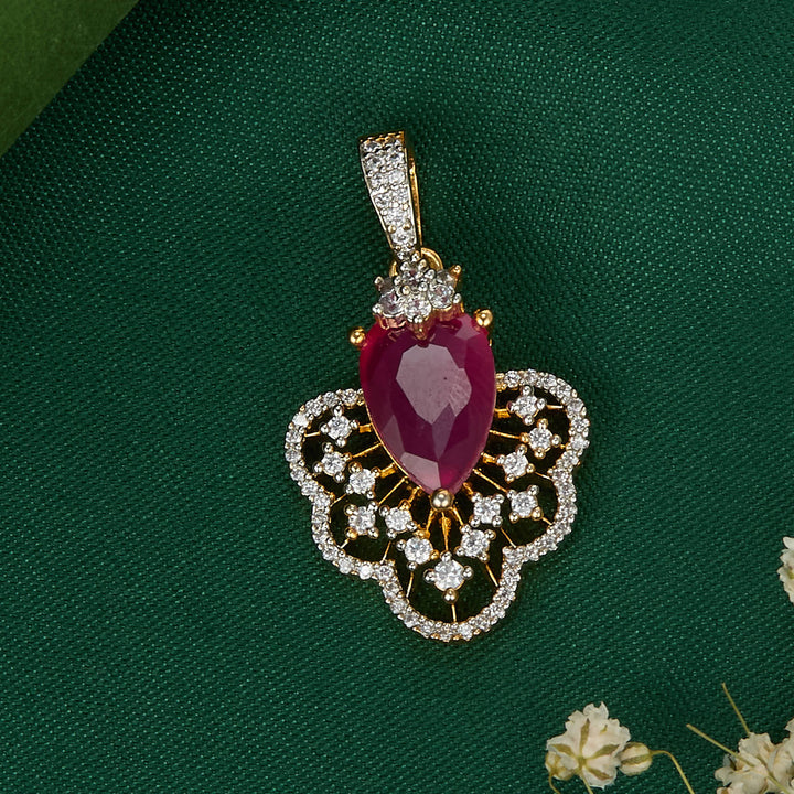 Chakrikaa Pendant Set