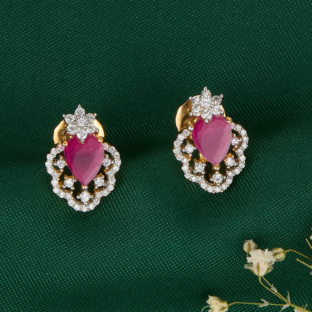 Chakrikaa Pendant Set