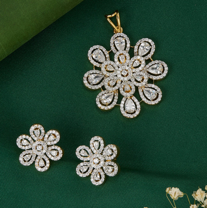 Ksharaa Pendant Set