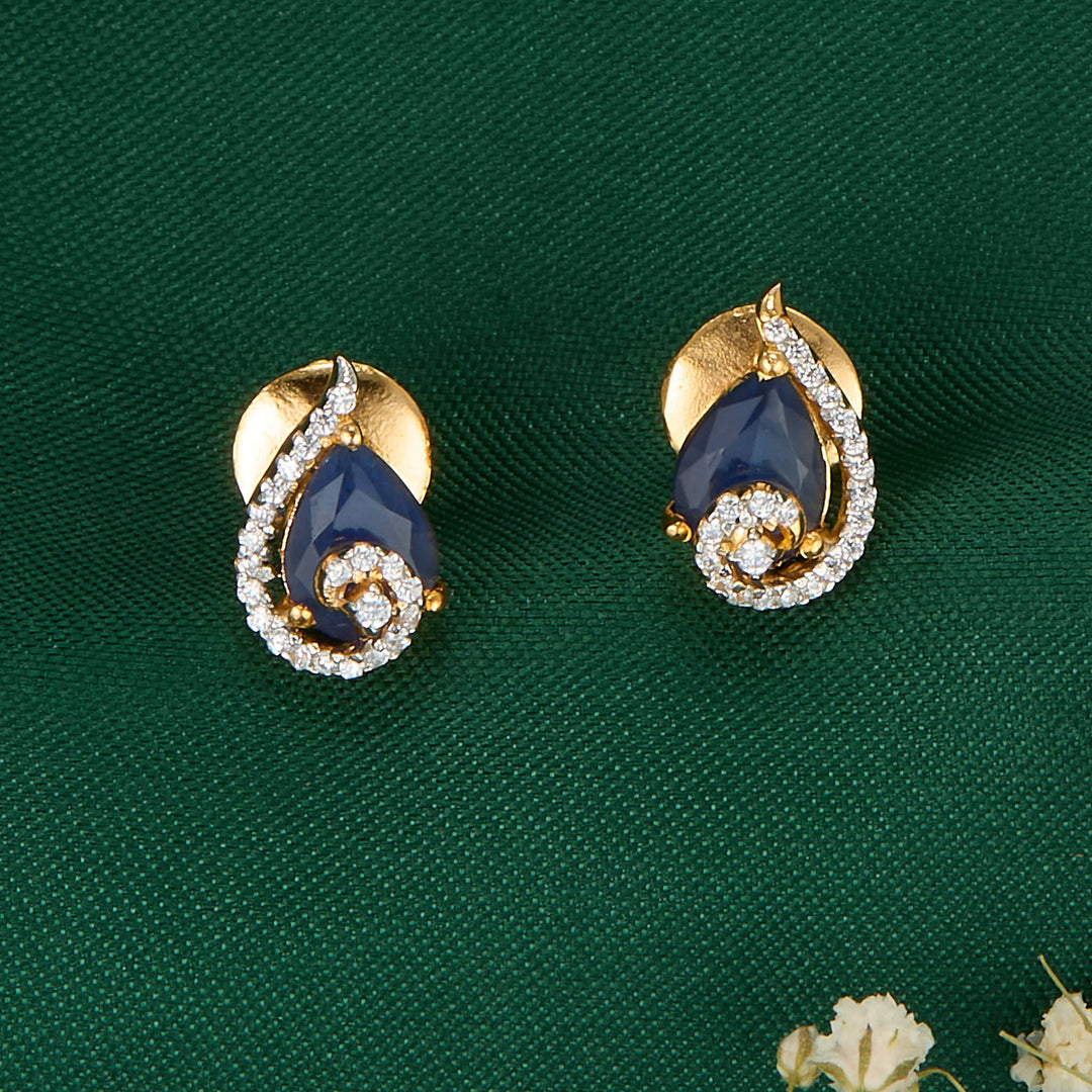 Sarvada Pendant Set