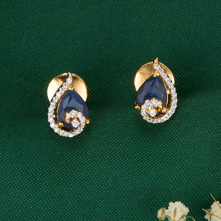 Sarvada Pendant Set