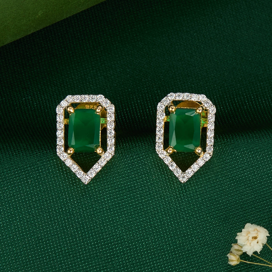 Mesmerizing Avikam Pendant Set