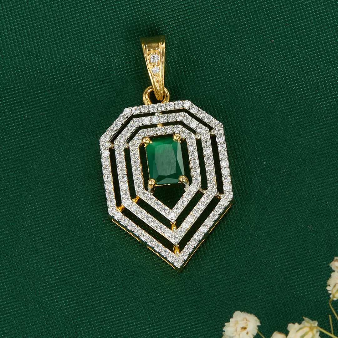Mesmerizing Avikam Pendant Set