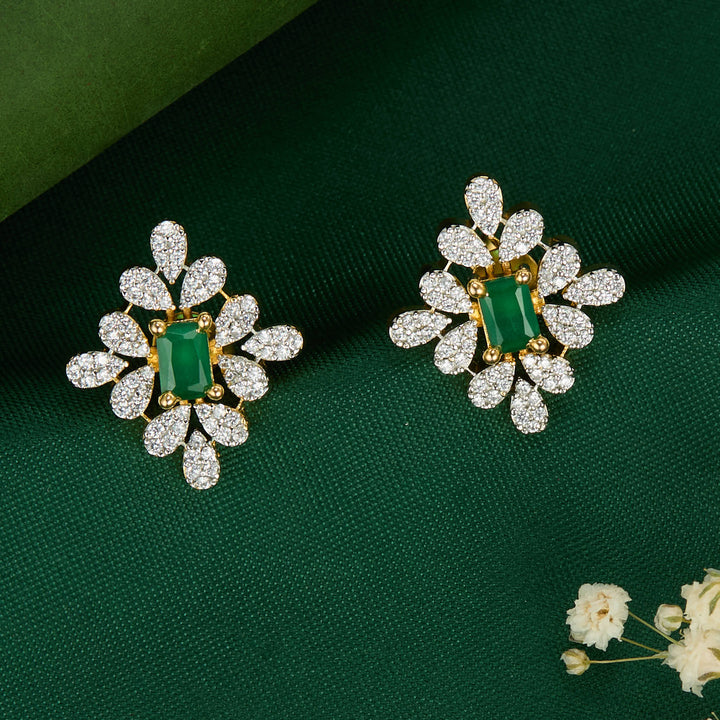 Attractive Avikam Pendant Set