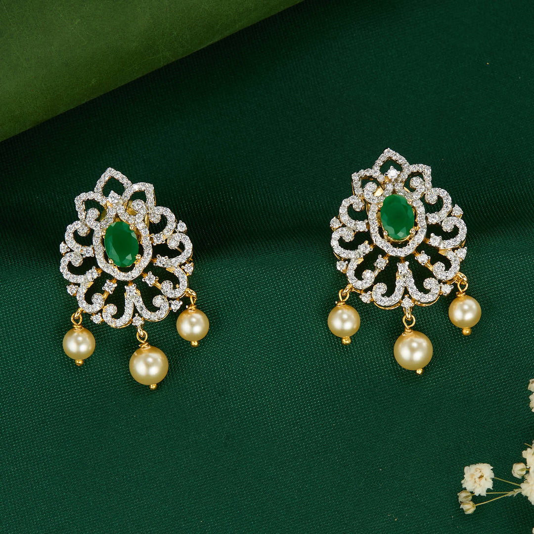 Amazing Avikam Pendant Set