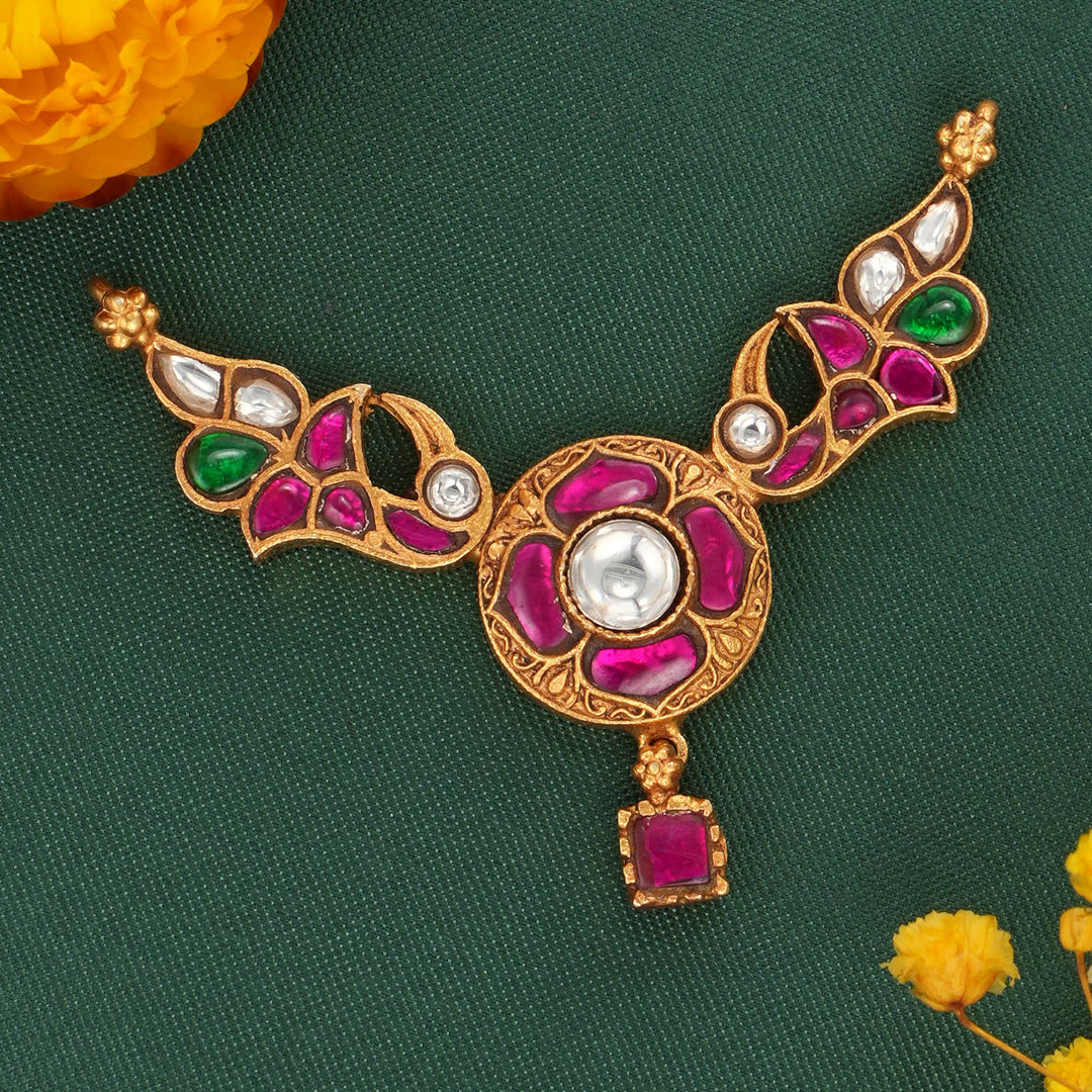 Vahitha Kundan Pendant