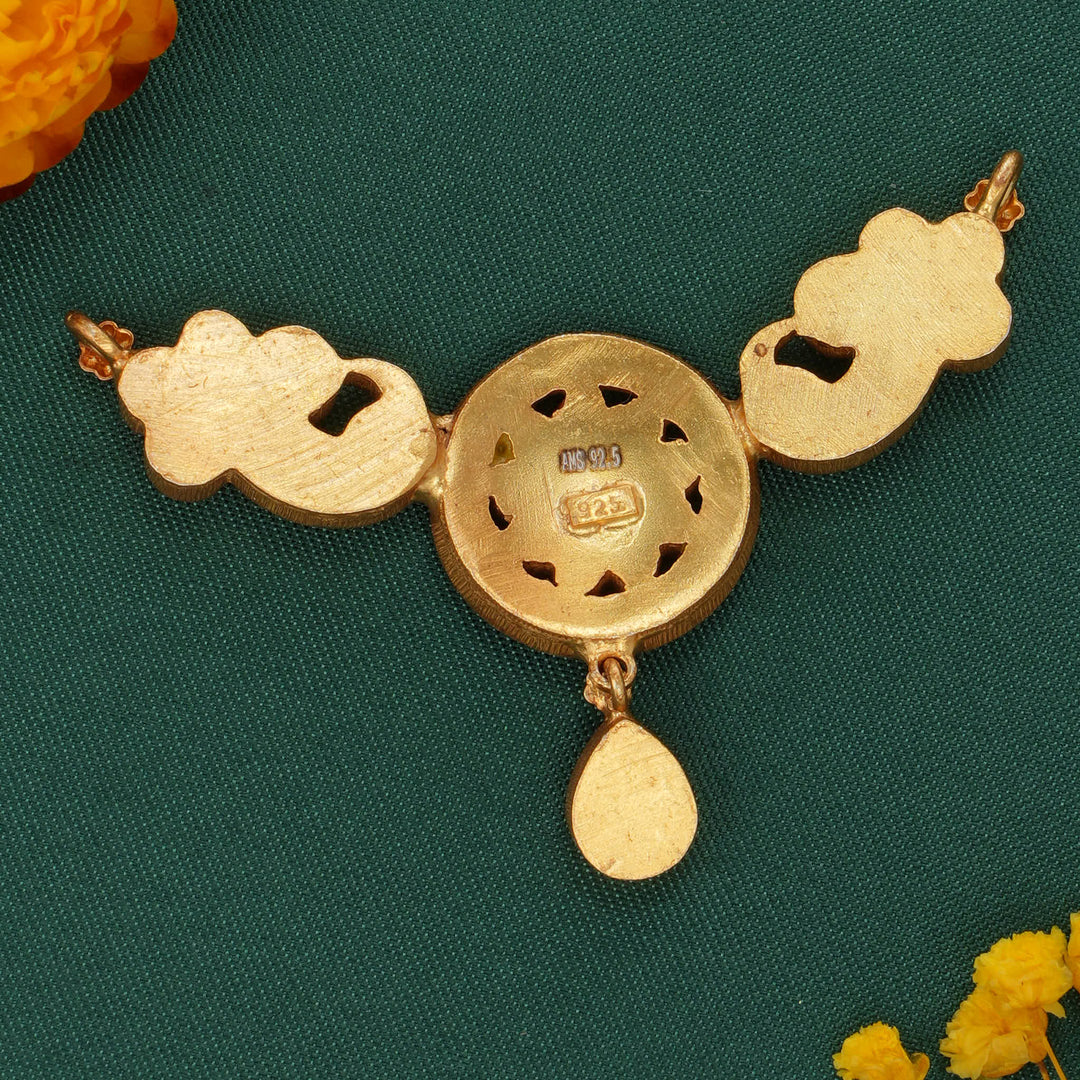 Nivisha Kundan Pendant