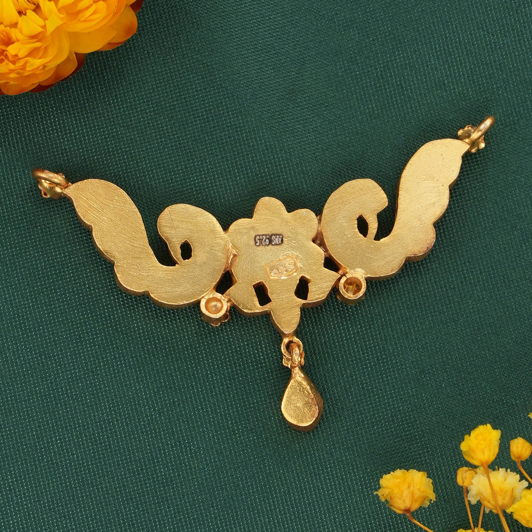 Dhanvanthi Kundan Pendant