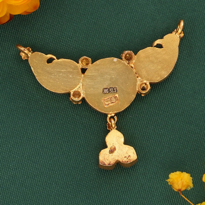 Dhananya Kundan Pendant