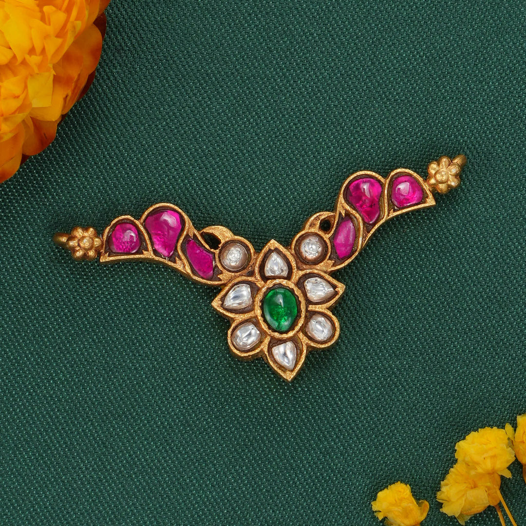 Vahitha Kundan Pendant