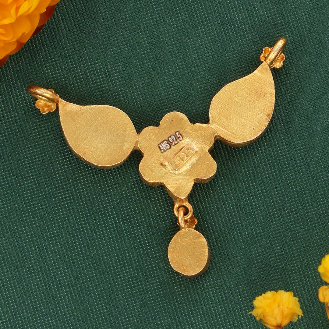 Prithikha Kundan Pendant