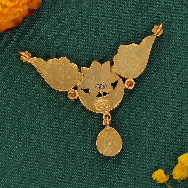 Vamika Kundan Pendant