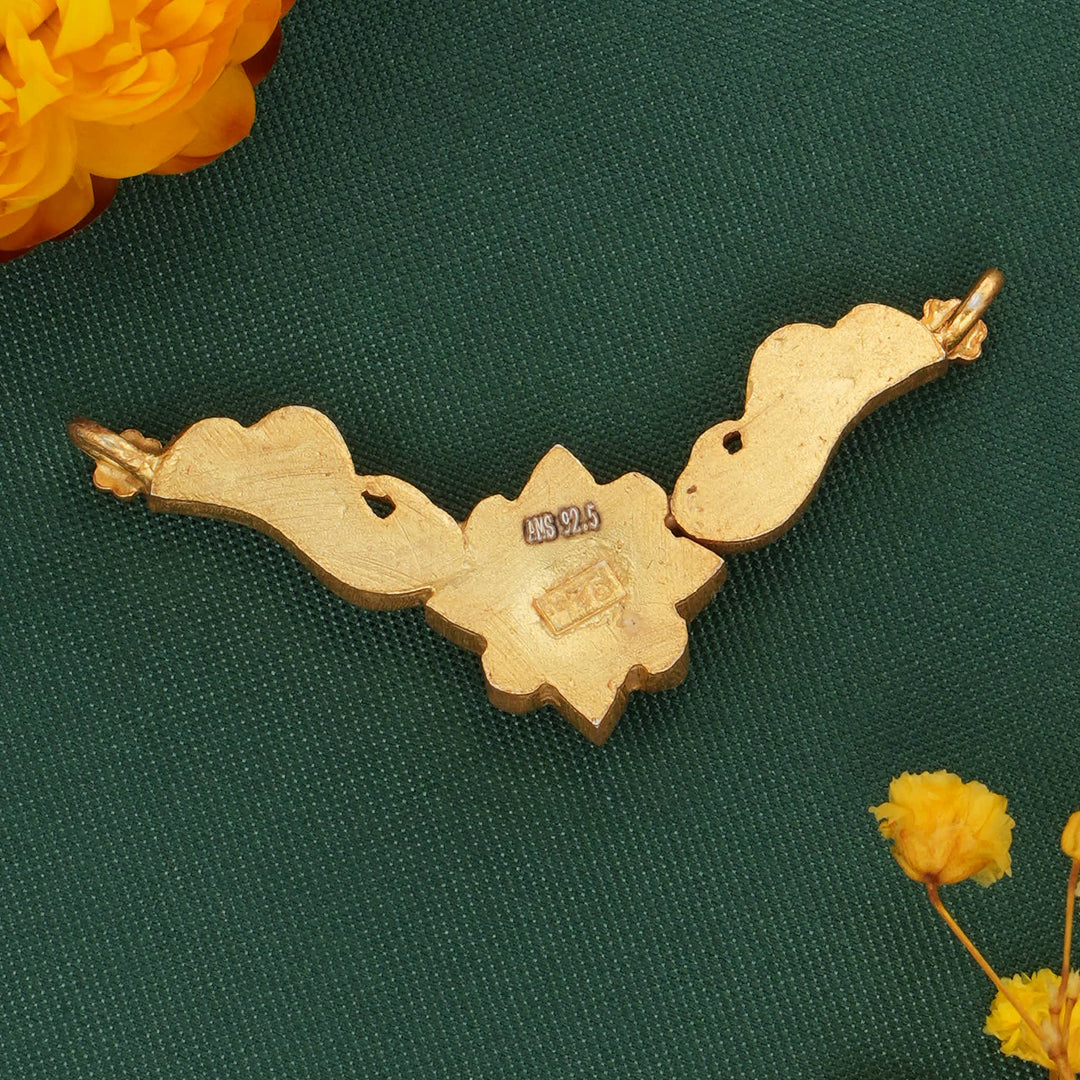 Aarna Kundan Pendant