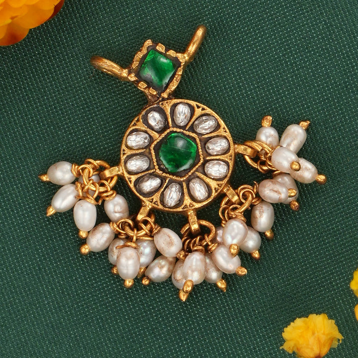 Navisha Kundan Pendant