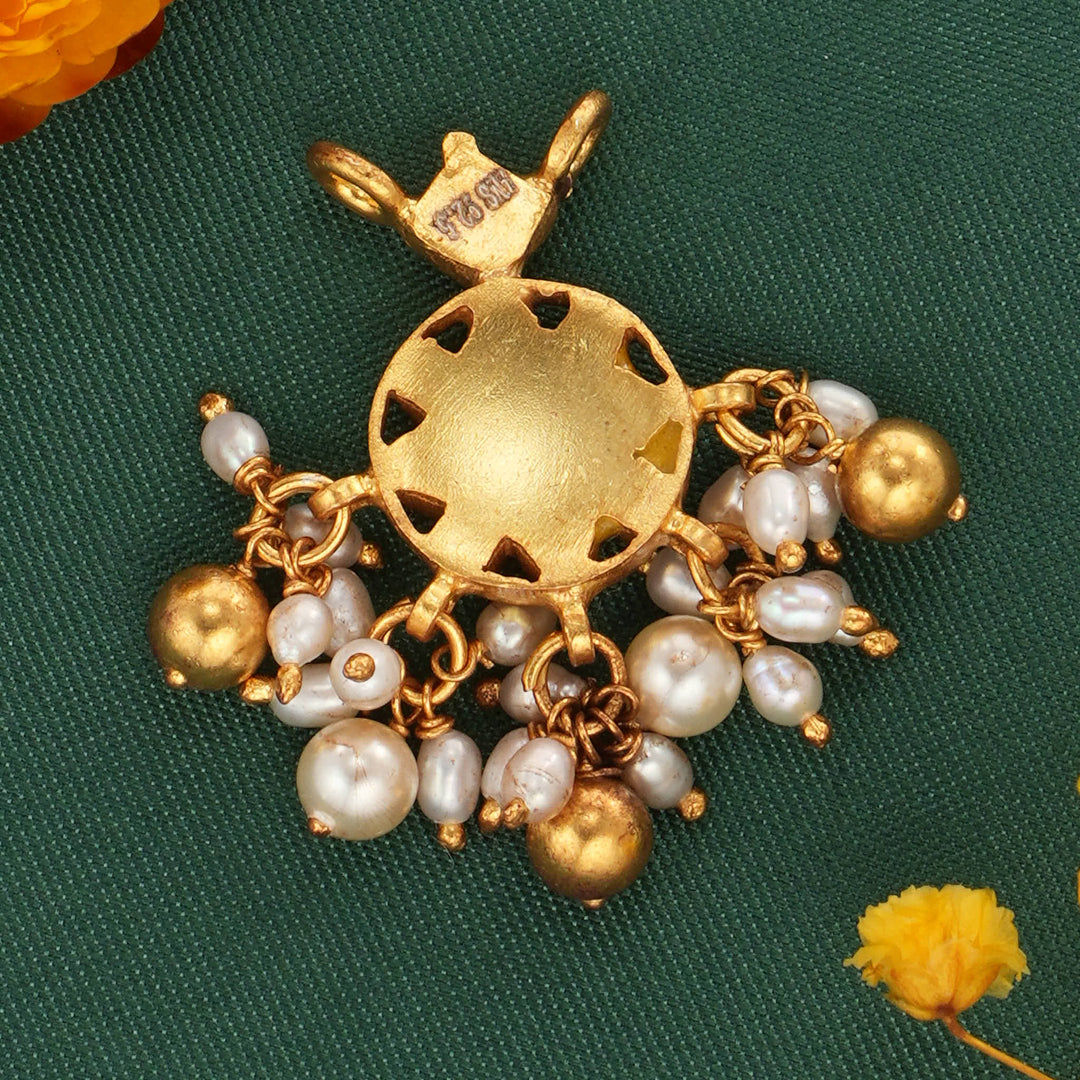 Pranvi Kundan Pendant