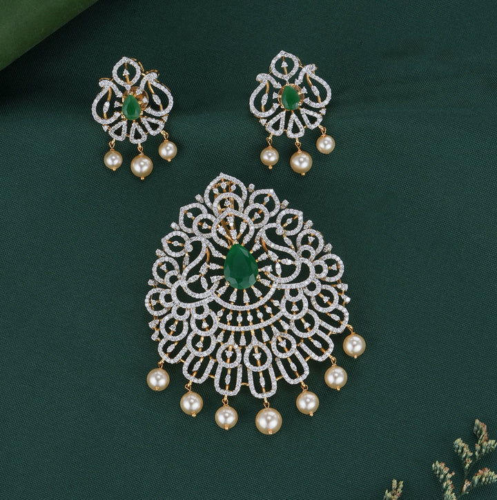 Dawn Avikam Pendant Set