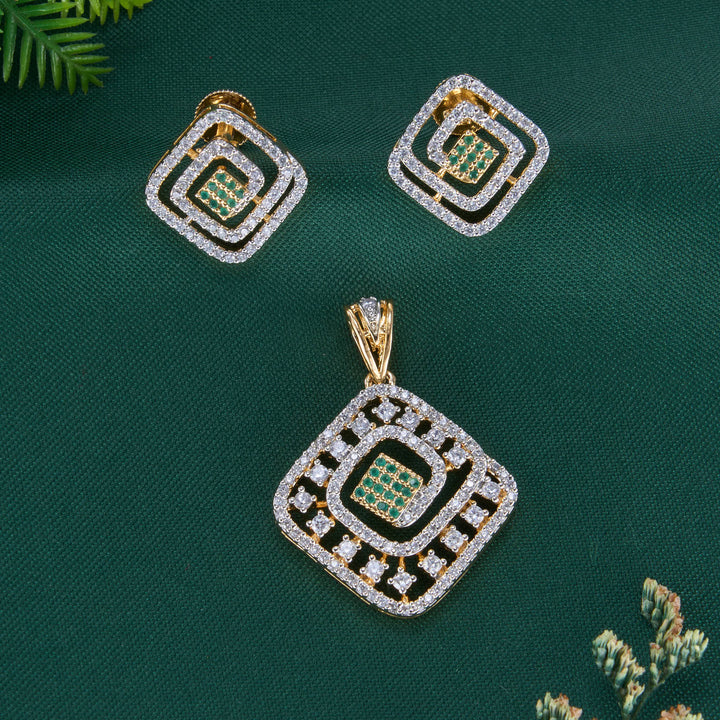 Elettra Avikam Pendant Set