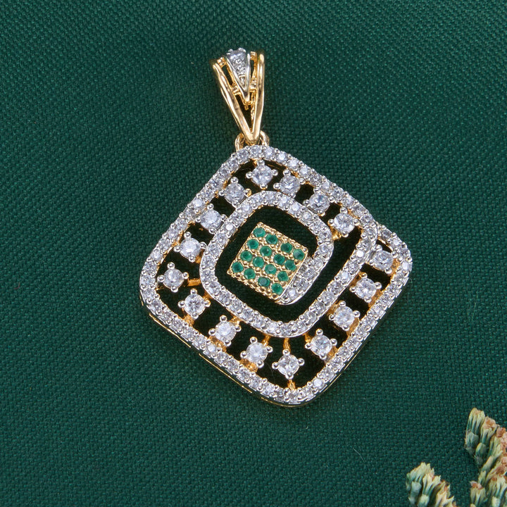 Elettra Avikam Pendant Set